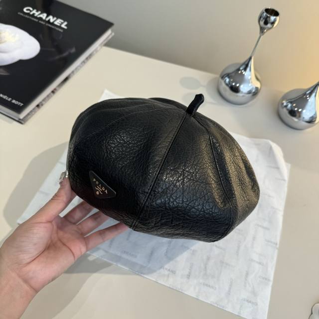 Prada new beret head circumference 57cm