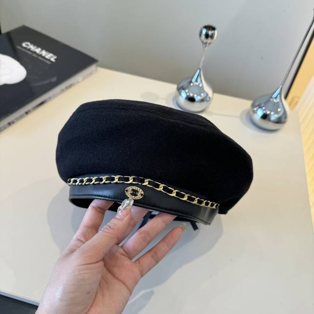 Chanel wool beret, small Chanel style chain beret, head circumference 57Cm