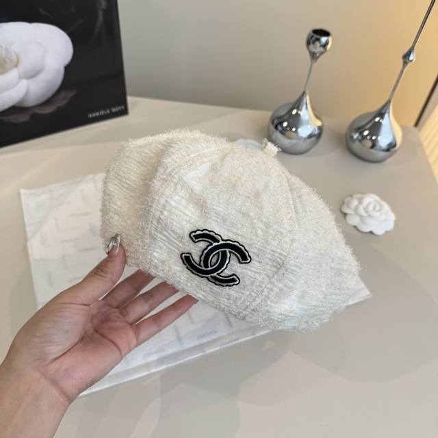 Chanel beret, head circumference 57cm