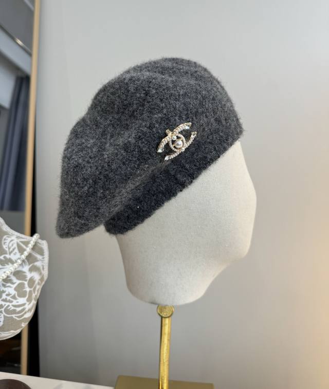Chanel wool beret, knitted beret, versatile style