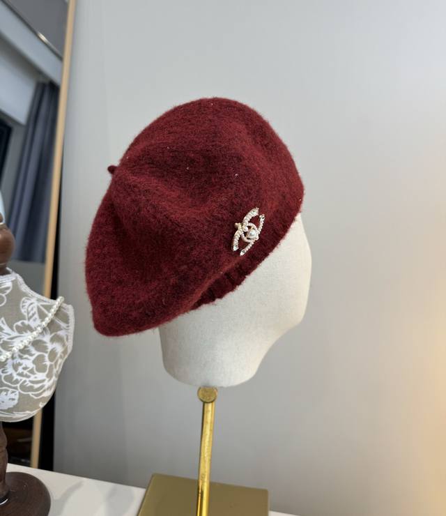 Chanel wool beret, knitted beret, versatile style