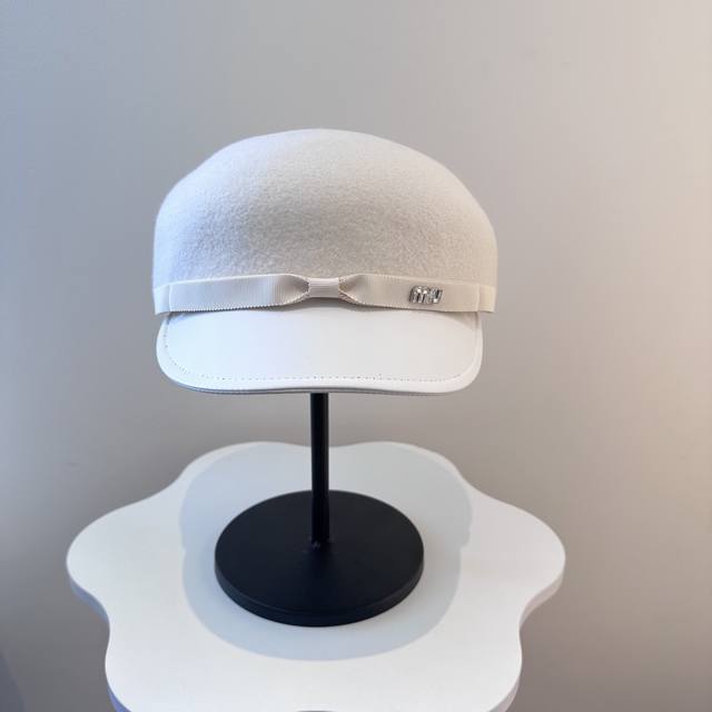 White Miumiu new bow woolen fabric for women, autumn and winter versatile, hot