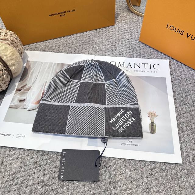 Lv Louis Vuitton counter goods, knitted wool hat, unisex style genuine mold