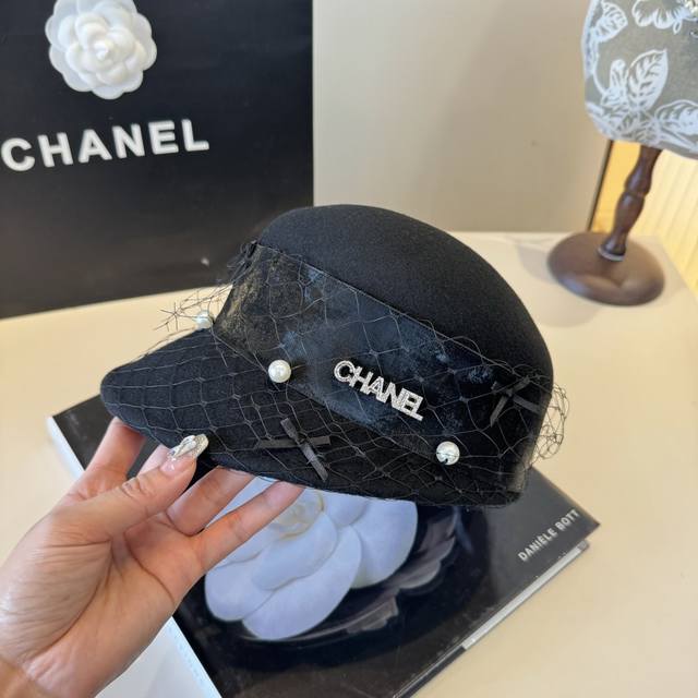 Chanel mesh wool cap, washed leather brim, 100% wool, head circumference 57cm