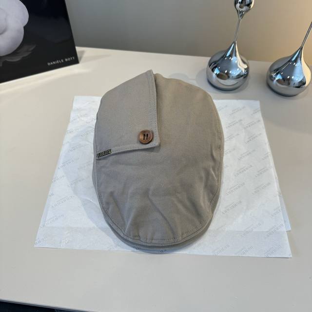Burberry new duckbill forward cap, head circumference 58cm