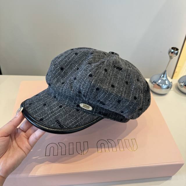 Miumiu new duckbill painter hat, head circumference 57cm