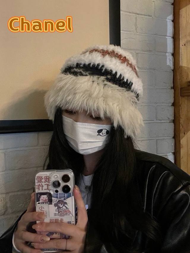 Chanel handmade crochet wool hat for women autumn and winter new style contrast