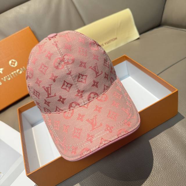 comes with a box bag, Lv Louis Vuitton new original baseball cap, Lv denim jacq