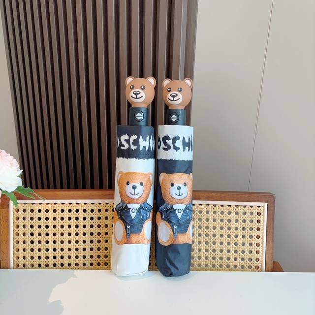 Moschino Moschino Bear Head Handle Tri-Folding Automatic Umbrella is an Italian