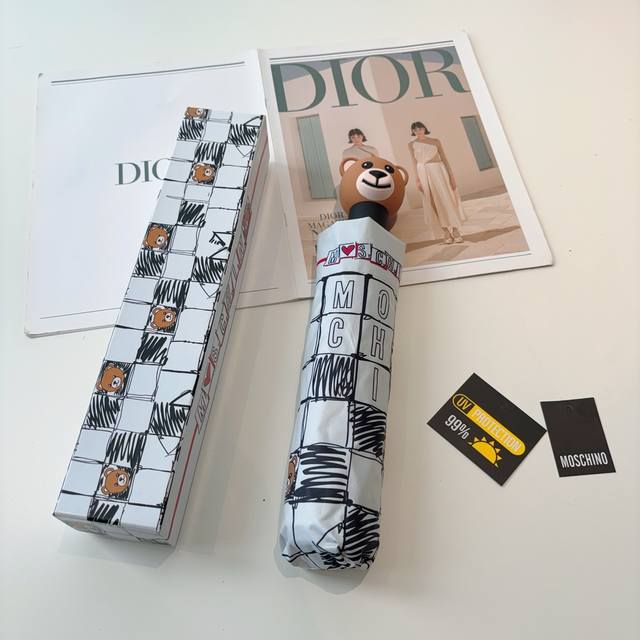 Moschino Moschino Bear Head Handle Tri-Folding Automatic Umbrella is an Italian