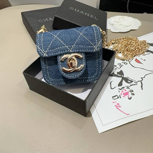 Need crossbody chain and 5 Chanel Bluetooth headset bag, denim headset bag pend