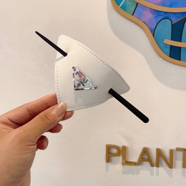 with packaging Prada triangle logo European and American French retro and fashi