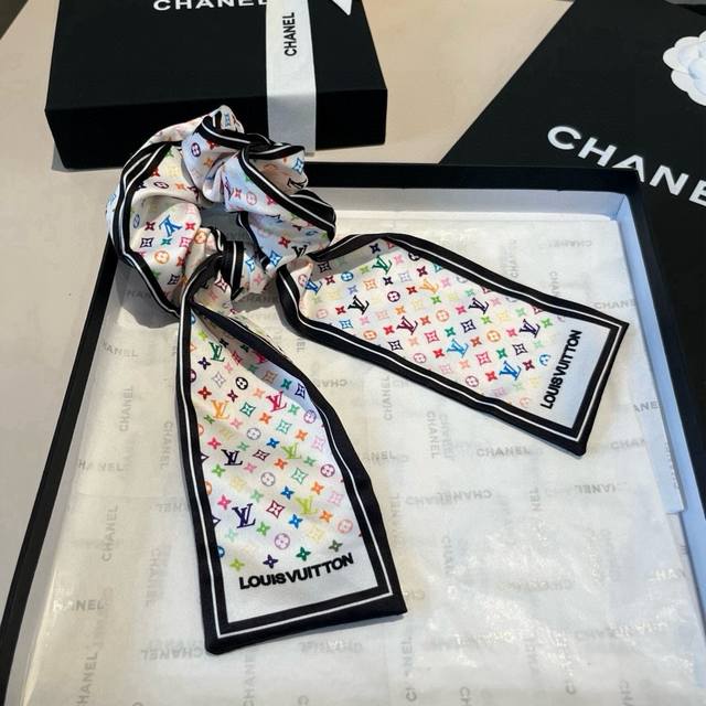 Louis Vuitton Lv new hairband