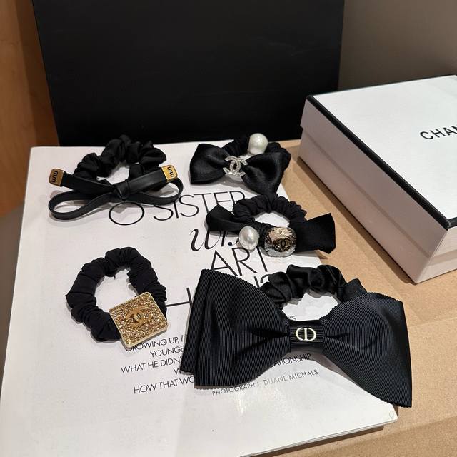 with box single Dior Dior new CD hair ring Miu Miu new hair ring Simple, practi