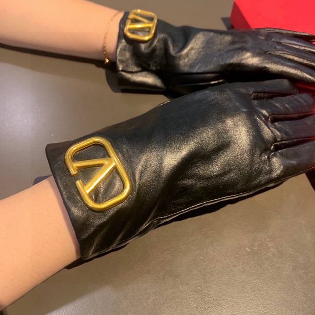 2025 new exclusive Valentino touchscreen women's gloves, original quality, synch