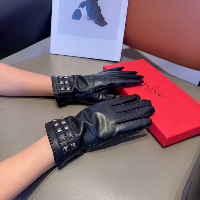 Valentino women's sheepskin gloves, fashionable gloves, warm and velvet lining f