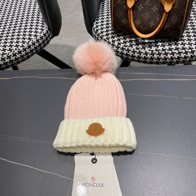 Moncler high-quality fox fur ball knitted rabbit wool beanieA super classic and