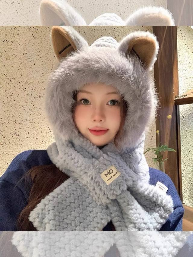 Prada winter new women's winter all-match warm plush hooded scarf set trendy