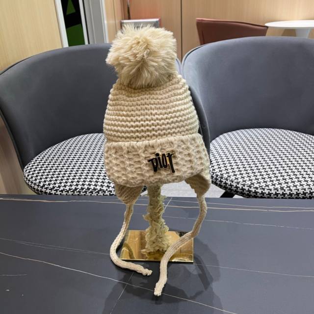 Dior Dior plus velvet Lei Feng hat women's windproof and cold-proof Northeast ha