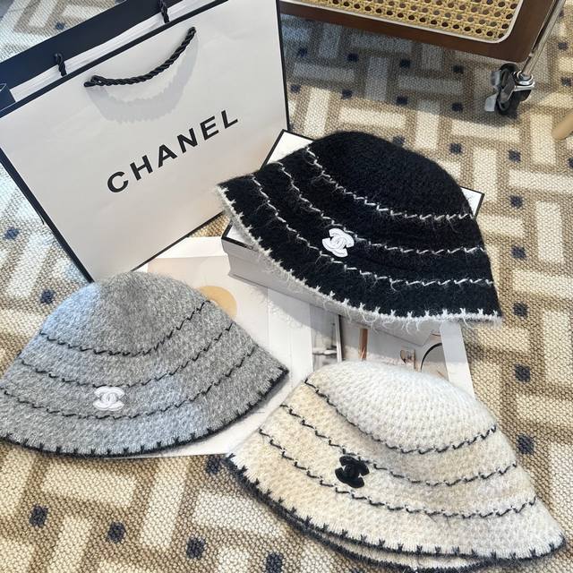 Chanel's new autumn and winter wool blend knitted bucket hat