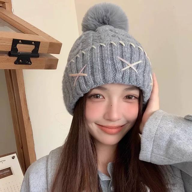 Moncler Ankola red knitted hat for women 2025 autumn and winter new style Korean