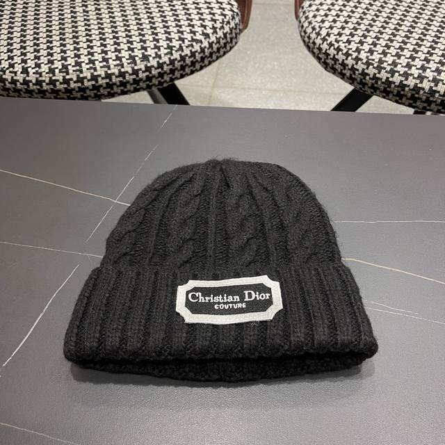 Dior knitted hat women's winter versatile face small wool hat large head circumf