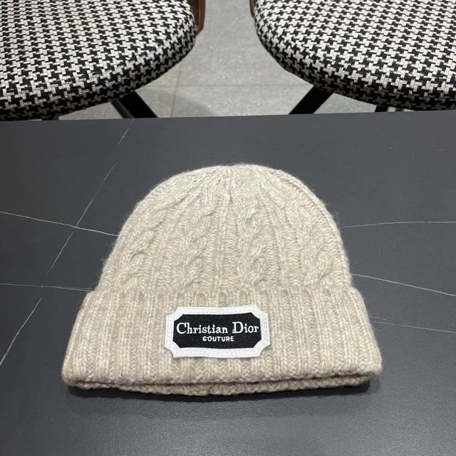 Dior knitted hat women's winter versatile face small wool hat large head circumf