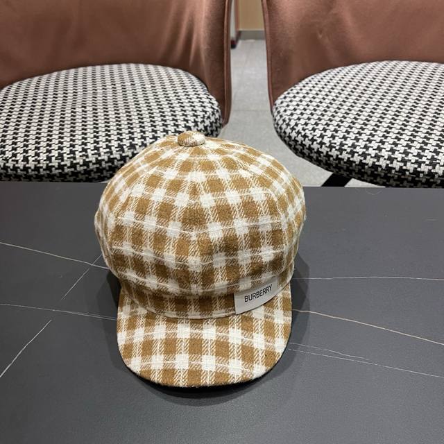 Burberry 2025 Autumn and Winter Plaid Octagonal Hat Shows Face Small Beret Stude