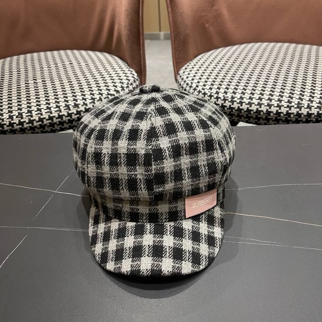 Burberry 2025 Autumn and Winter Plaid Octagonal Hat Shows Face Small Beret Stude