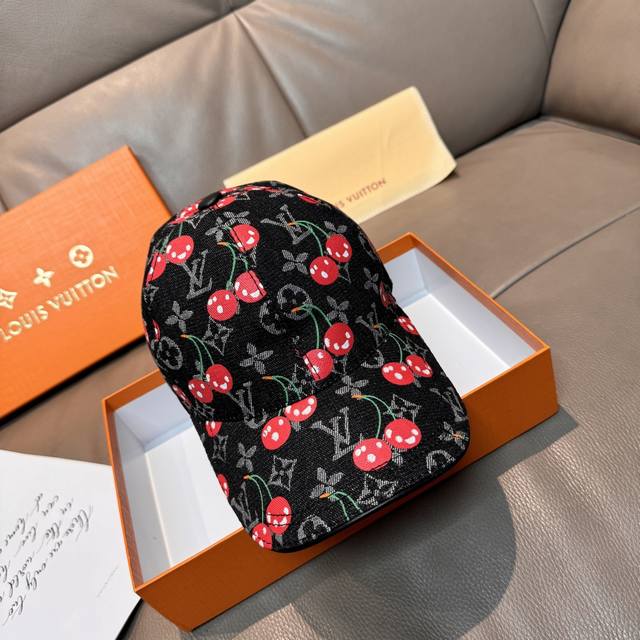 comes with a box bag, Lv Louis Vuitton new original baseball cap, Lv small cher