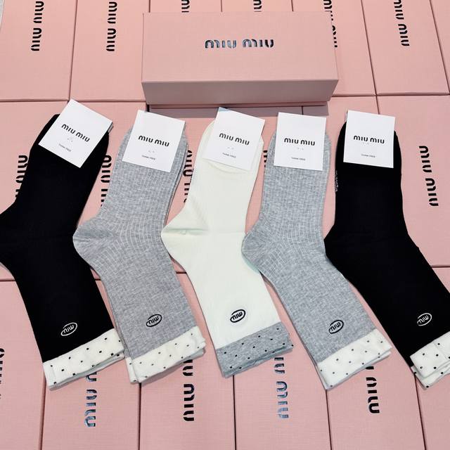 Special counter packaging Miumiu Miu Miu new cashmere embroidered mid-length sta