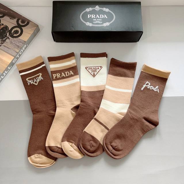 comes with packaging, 5 pairs per box Prada's new high-end pure cotton calf soc
