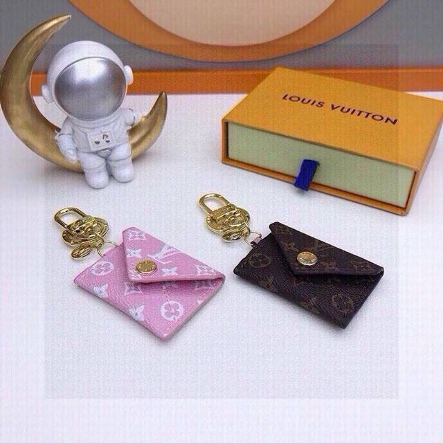 Original image and packaging. Louis Vuitton official website M69003 Kirigami po