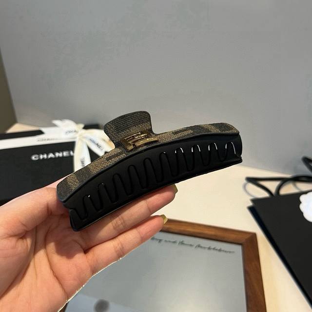 Fd Fendi new hairpin