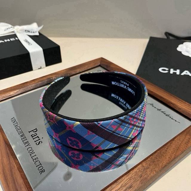 Lv Louis Vuitton new headband
