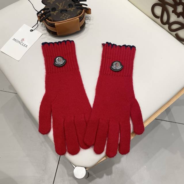 Moncler autumn and winter wool knitted gloves candy solid color series this autu