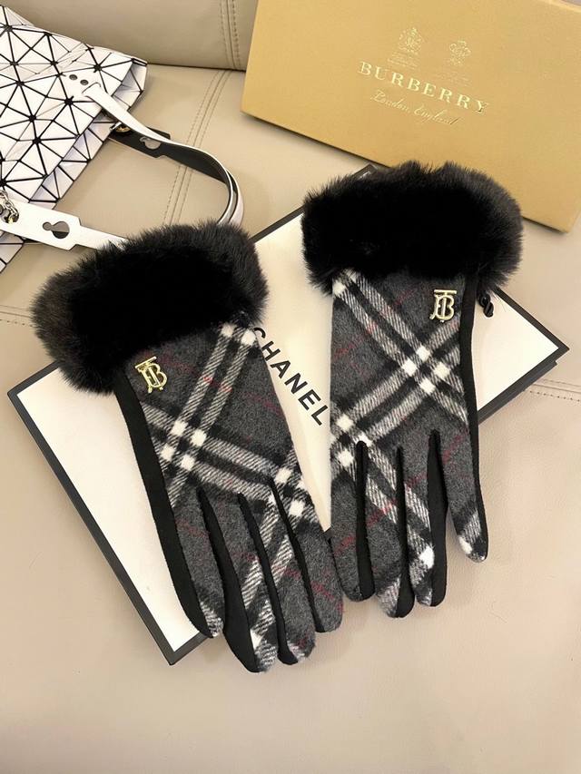 Burberry's new wool gloves are softer, more delicate, and skin-friendly, with b