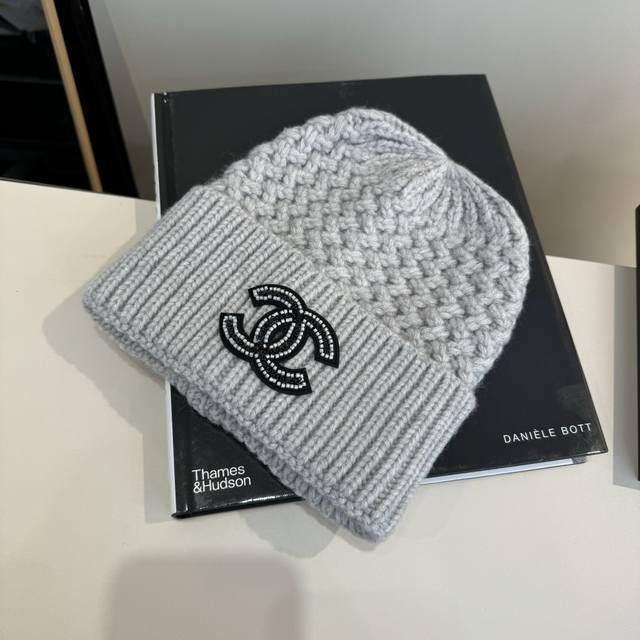 Chanel knitted beanie