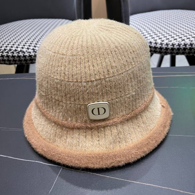 Dior Dior simple knitted fisherman hat female autumn and winter plush bucket ha
