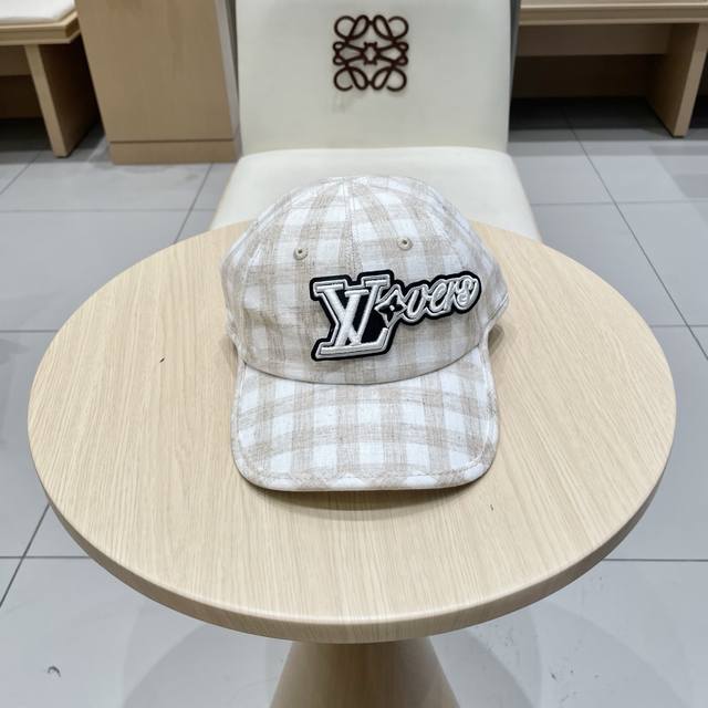 Louis Vuitton baseball cap Louisvuitton new Lv baseball cap, heavy craftsmanship