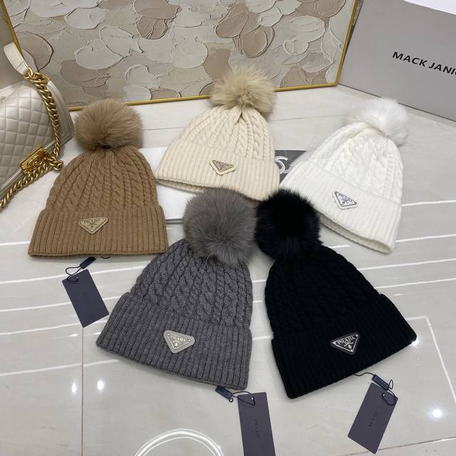 prada cashmere knitted hat