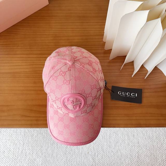 Gucci 2025 new simple embroidered baseball cap, very trendy! Casual sports style