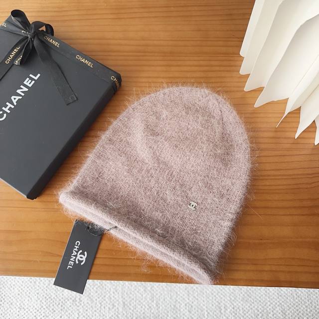 Chanel official website releases, Chanel Xiaoxiang hot knitted hat! Xiaohongshu