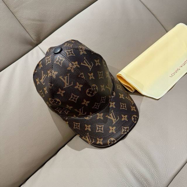 comes with a packaging bag, Lv Louis Vuitton classic original baseball cap, cla