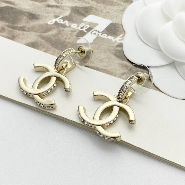 Chanel earrings are hot-selling and are back in style. Chanel 23 polished rhine