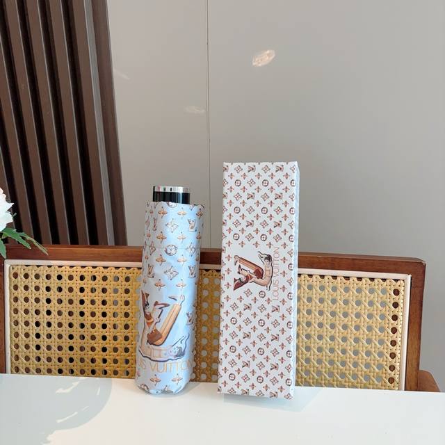 Louis Vuitton 50% fold hand-opening umbrella with new coating technology and dar