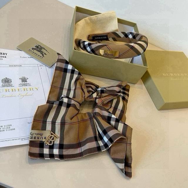 Burberry plaid hairband