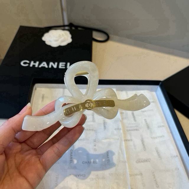 Chanel hairpin