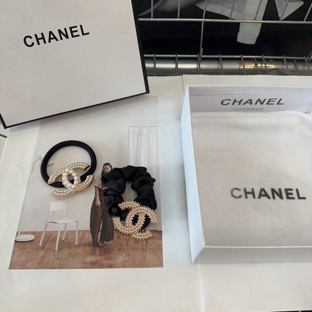 with box single Chanel Chanel's latest popular style, pearl hairband, very beau
