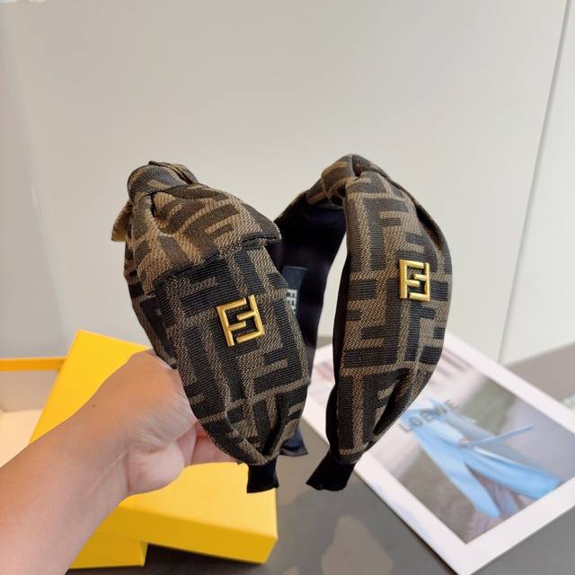 with packaging Fendi classic double F headband, retro headband, simple and vers